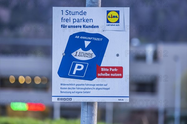 Lidl discount store car park