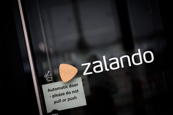 The lettering of the Zalando company at their location in Berlin. 04.02.2022.