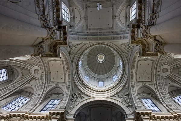 Interior of the St Aubin's Cathedral at Namur