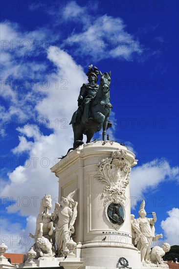 Equestrian statue of King Jose I