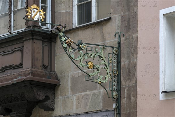 Historical nose sign from an inn