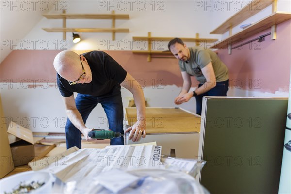 Subject: Construction of a kitchen