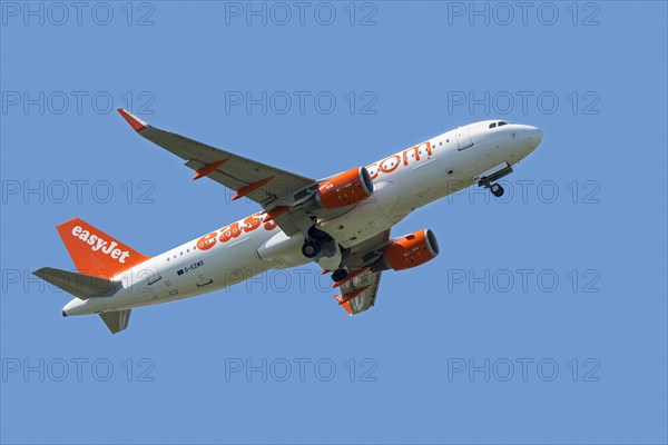 Airbus A320-214 WL