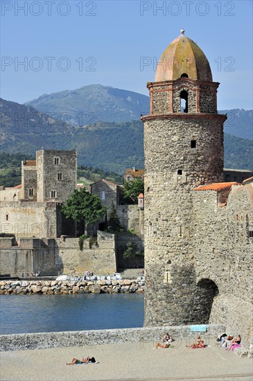 The church Notre-Dame des Anges and the fort Chateau royal de Collioure