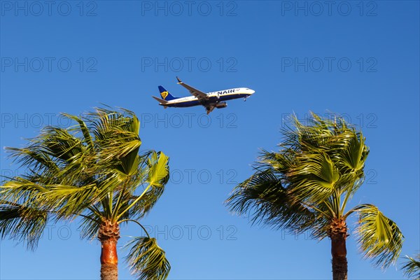 A Ryanair Boeing aircraft lands at Tenerife Airport