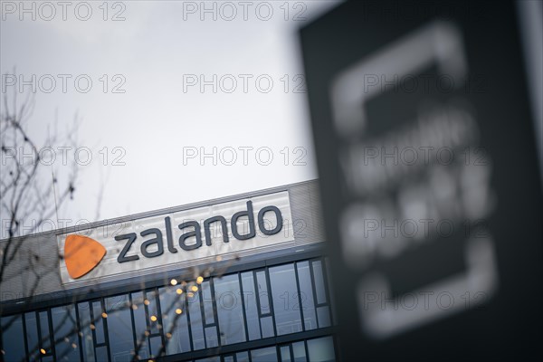 The lettering of the Zalando company at their location in Berlin. 04.02.2022.