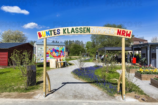 Entrance with lettering Colourful Classroom North Rhine-Westphalia