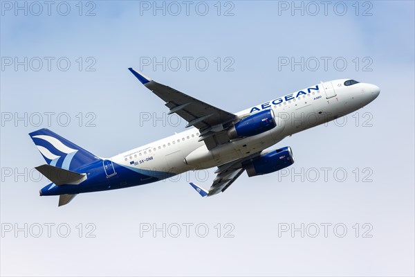 An Airbus A320 of Aegean Airlines with the registration SX-DNB at Hamburg Airport