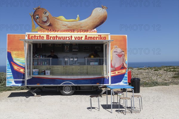 Last sausage in front of America