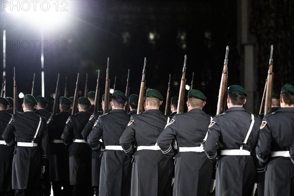 Soldiers from the Guard Battalion of the German Armed Forces