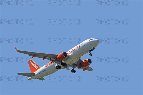 Airbus A320-214 WL