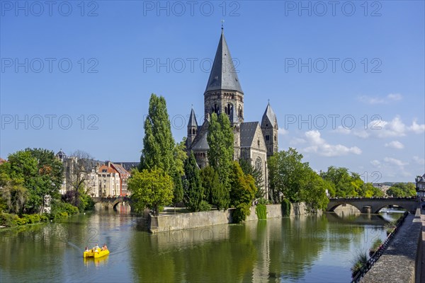 Temple neuf