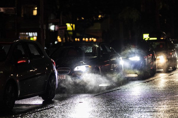 Exhaust gas looms in the evening in Berlin