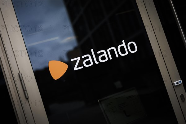 The lettering of the Zalando company at their location in Berlin. 04.02.2022.