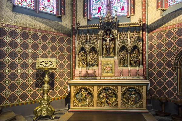 Lectern and altar in apse of the Church of Our Lady