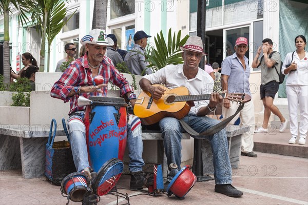 Street musicians