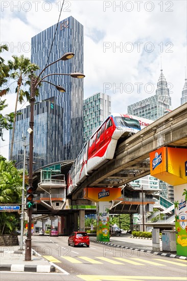 Monorail monorail at Raja Chulan public transport stop in Kuala Lumpur