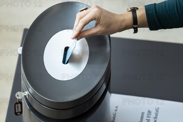 Voting in the German Bundestag in Berlin