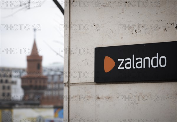 The lettering of the Zalando company at their location in Berlin. 04.02.2022.