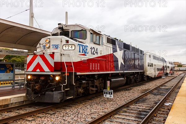 TRE Trinity Railway Express train commuter railway railway in Union Station Dallas