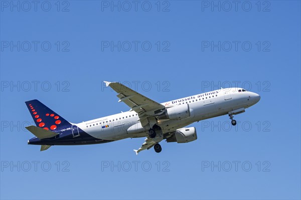 Airbus A320-214