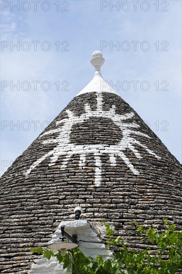 Trullo with sun