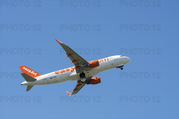 Airbus A320-214 WL