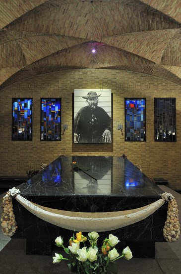The grave of Father Damien
