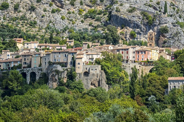 View over the Notre-Dame-de-l'Assomption church and the village Moustiers-Sainte-Marie