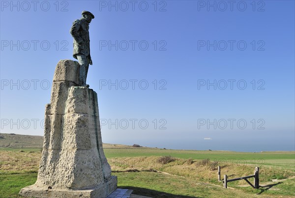 Statue of Hubert Latham