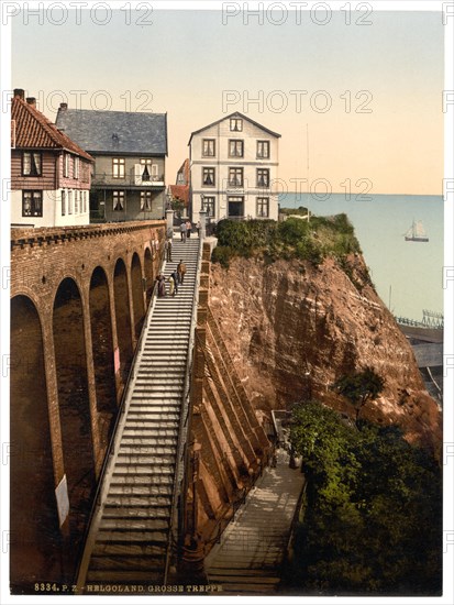 The grand staircase to the harbour