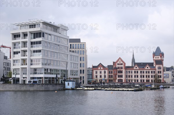 Residential and commercial building next to Hoerder Burg