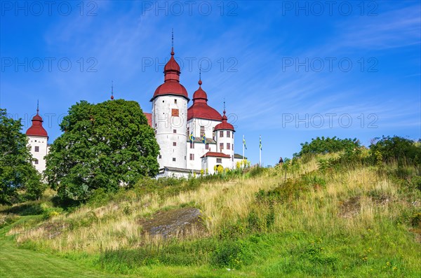 View of baroque Laeckoe Castle on Kallandsoe in Vaenern in Vaestergoetland