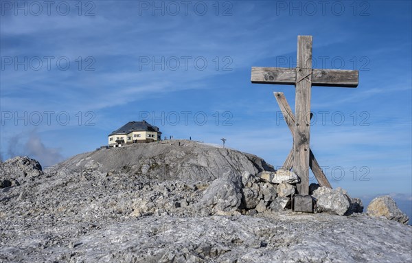 Matrashaus summit cross and mountain hut on the Hochkoenig