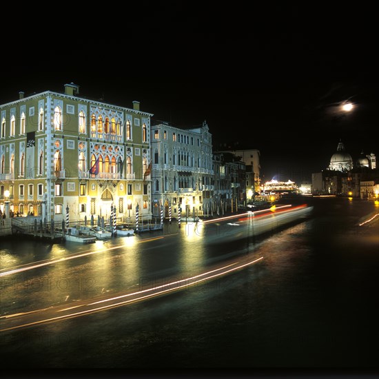 Evening atmosphere on the Grand Canal