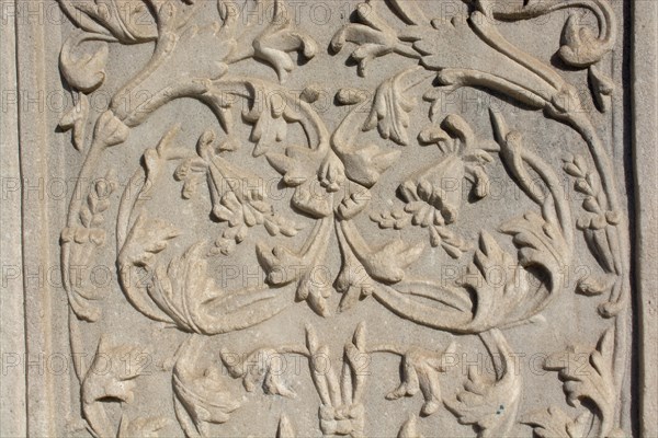 Ottoman marble stone carving art in floral patterns