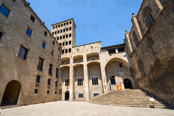 Placa del Rei and Capella de Santa Agueda