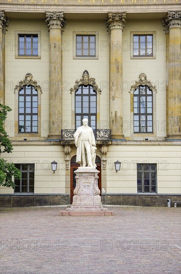 Inner courtyard Humboldt University with Helmholtz Monument