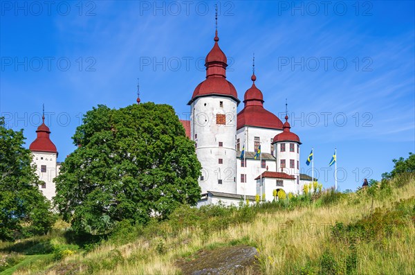 View of baroque Laeckoe Castle on Kallandsoe in Vaenern in Vaestergoetland