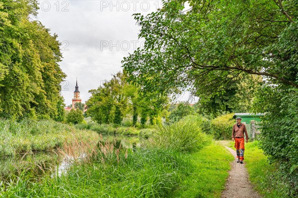 Hikers at the Templin Canal