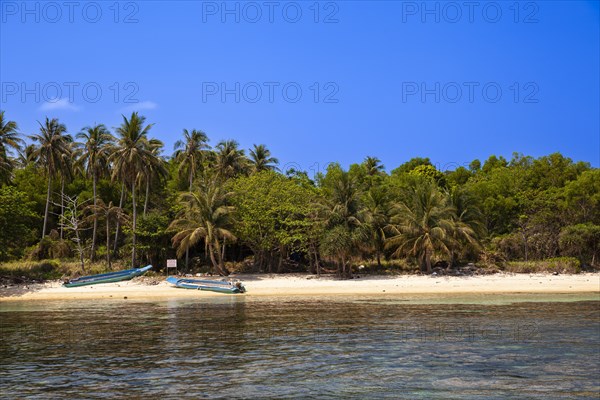 Lonely beach Hon Ron