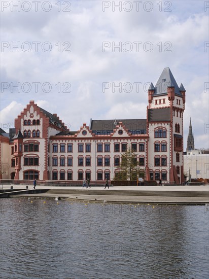 Hoerder Burg am Phoenix-See