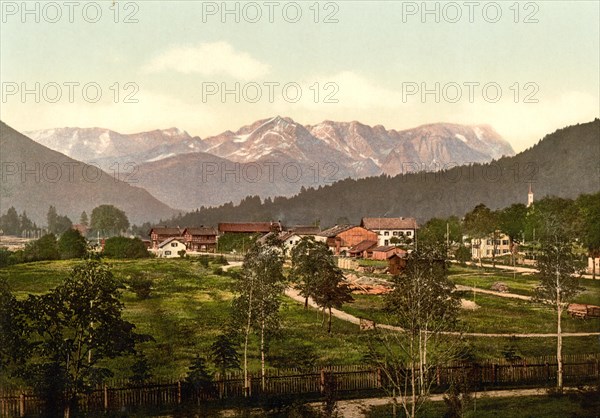 View from Oberau near Garmisch-Partenkirchen to the Zugspitze
