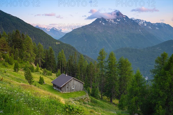 Small mountain hut in the Stubai Alps