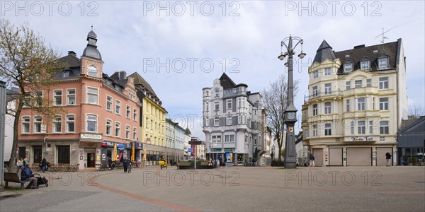 Building on the central square in Hoerde city centre