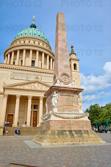 Nikolai Church and Obelisk