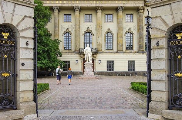 Inner courtyard Humboldt University with Helmholtz Monument