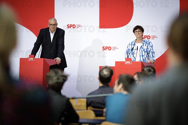 (R-L) Press conference with Saskia Esken, SPD chairperson, and Andreas Bovenschulte, top candidate of the SPD for the parliamentary elections in Bremen, after a hybrid meeting of the SPD presidium on current issues at the Willy Brandt House in Berlin, 08 May 2023., Berlin, Germany, Europe