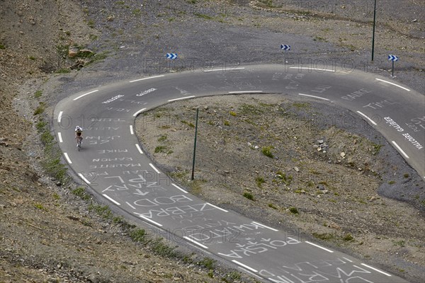 Cyclists on the Col du Galibier