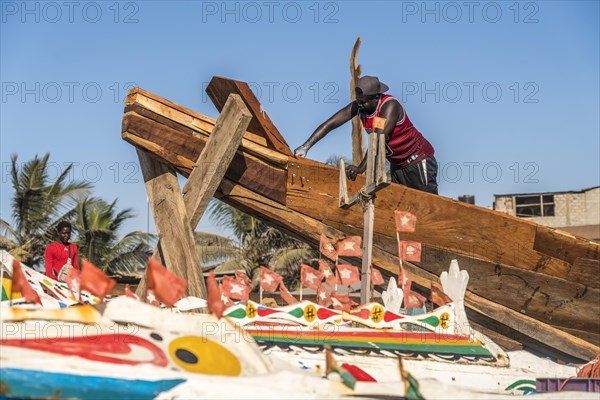 Boat builders at work